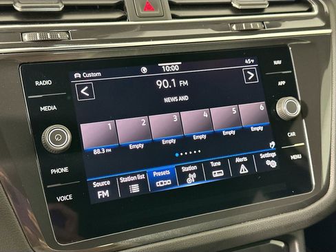 Certified 2023 Volkswagen Tiguan SEL R-Line image 15