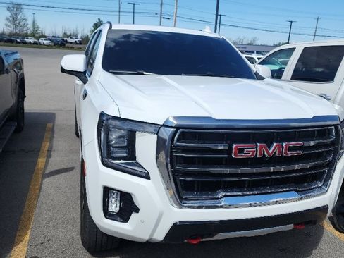 Used 2023 GMC Yukon XL AT4 w/ AT4 Premium Plus Package AWD/4WD image 1