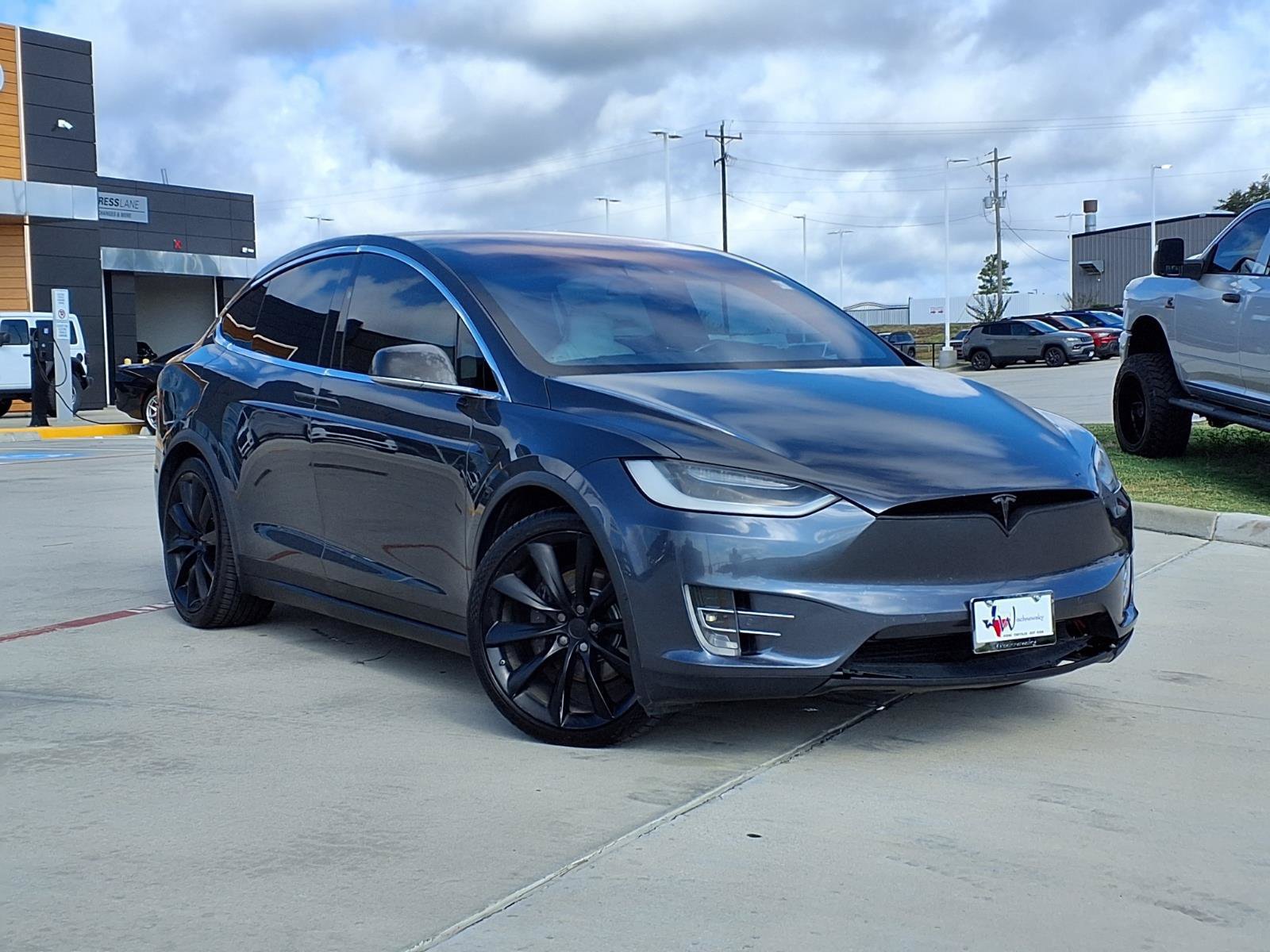 Used 2018 Tesla Model X 75D AWD/4WD image 1