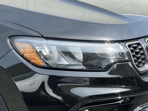 Used 2026 Jeep Compass Limited image 7