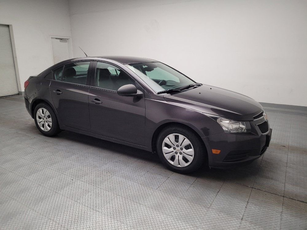 Used 2014 Chevrolet Cruze LS FWD image 11