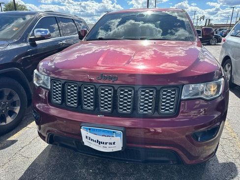 Used 2019 Jeep Grand Cherokee Altitude AWD/4WD image 3