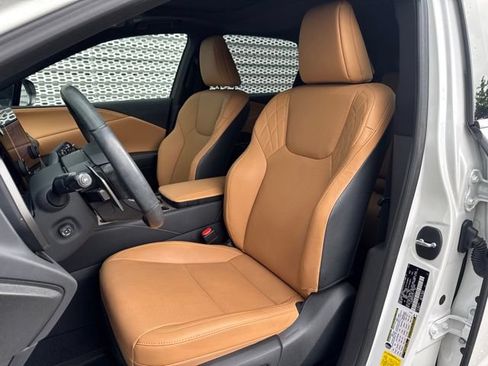 Used 2023 Lexus RX 350 Premium w/ Accessory Package FWD image 10