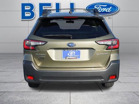 Used 2023 Subaru Outback Premium image 5