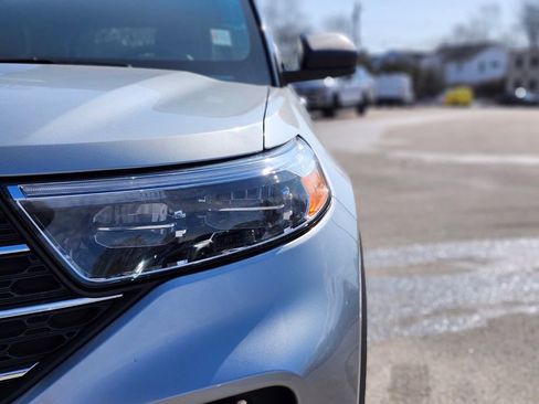 Certified 2023 Ford Explorer XLT w/ Equipment Group 202A image 10