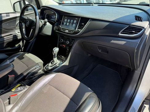 Used 2020 Buick Encore Preferred image 18