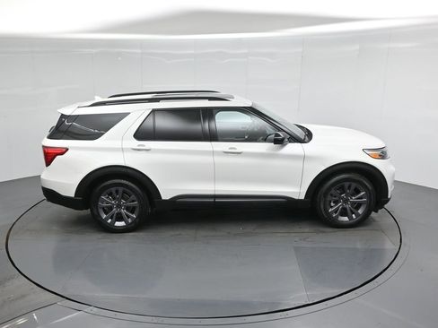 Certified 2023 Ford Explorer XLT w/ Equipment Group 202A image 43
