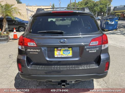 Used 2010 Subaru Outback 2.5i Limited AWD/4WD image 8