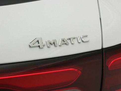 Certified 2024 Mercedes-Benz GLC 300 4MATIC image 20
