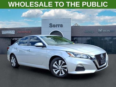 Used 2020 Nissan Altima 2.5 S FWD image 1