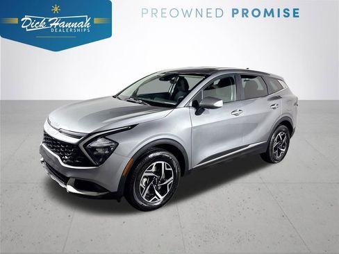 Used 2023 Kia Sportage LX image 1