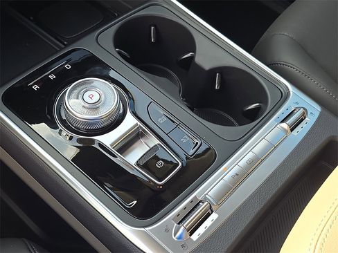 New 2026 Kia Carnival SX image 28