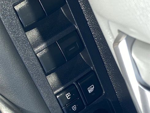 Certified 2025 Toyota Corolla SE image 22