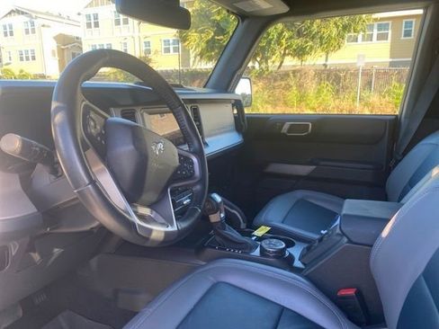 Used 2023 Ford Bronco Outer Banks AWD/4WD image 9