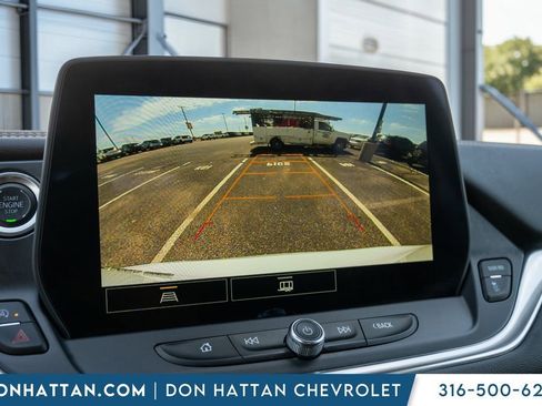 Used 2025 Chevrolet Blazer LT AWD/4WD image 18