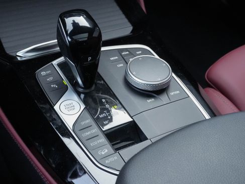 Certified 2024 BMW X4 M40i w/ Premium Package image 28