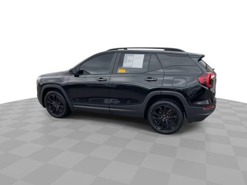 Used 2022 GMC Terrain SLE w/ Driver Convenience Package AWD/4WD image 5