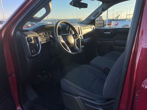 Used 2020 Chevrolet Silverado 1500 LT image 10