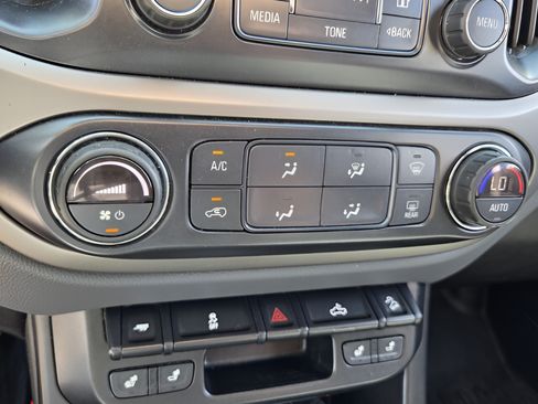 Used 2018 Chevrolet Colorado Z71 AWD/4WD image 20