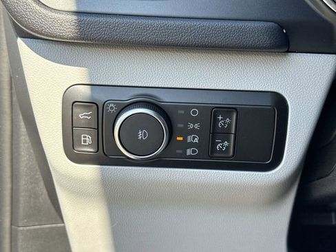 New 2026 Ford Escape SE w/ PHEV Premium Package FWD image 21
