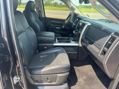 Used 2017 RAM 1500 Laramie w/ Convenience Group AWD/4WD image 11