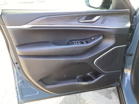 New 2026 Jeep Grand Cherokee L Limited image 24