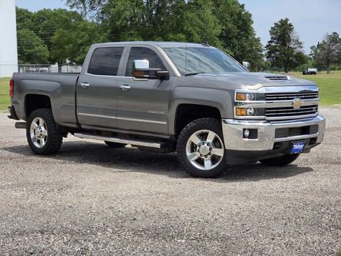 Used 2017 Chevrolet Silverado 2500 LTZ w/ Duramax Plus Package AWD/4WD image 2