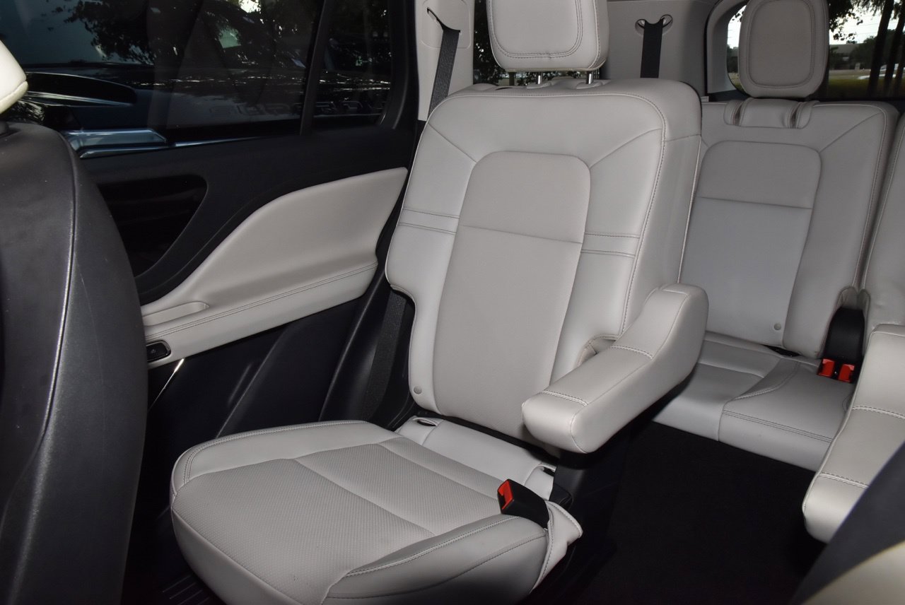 Certified 2025 Lincoln Aviator 2WD w/ Jet Appearance Package image 20