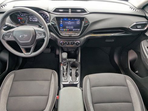 Used 2021 Chevrolet TrailBlazer LT w/ Convenience Package image 16