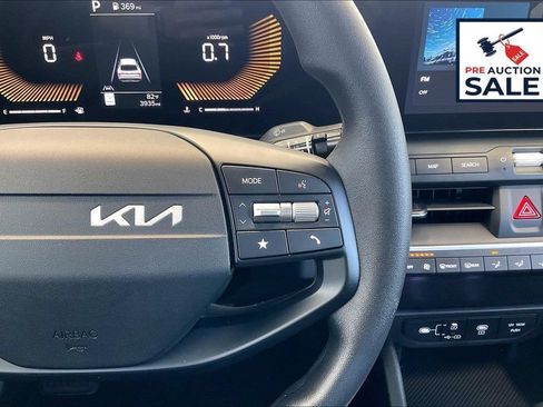Used 2025 Kia K4 FWD image 18
