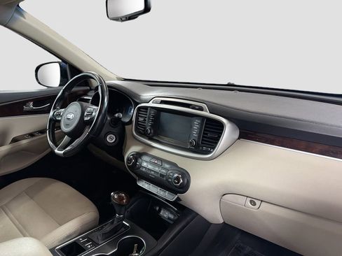 Used 2017 Kia Sorento FWD w/ LX Convenience Package image 31