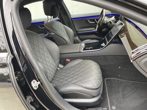 Certified 2024 Mercedes-Benz S 580e S 580e 4MATIC Sedan image 48