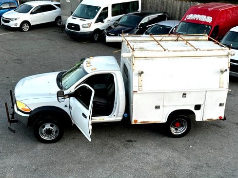 Used 2011 RAM 4500 4x4 Regular Cab w/ PWR & Remote Entry Group image 48