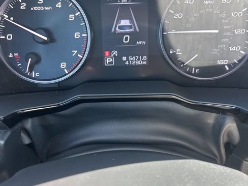 Used 2025 Subaru Outback Premium AWD/4WD image 9