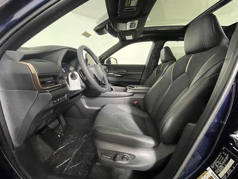 New 2026 Toyota Grand Highlander AWD Hybrid image 9
