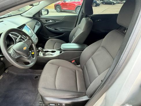 Used 2019 Chevrolet Malibu LT image 15