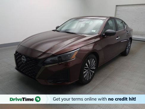 Used 2025 Nissan Altima 2.5 SV FWD image 1
