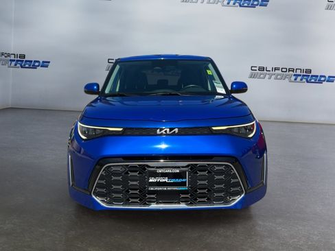 Used 2023 Kia Soul GT-Line w/ GT-Line Technology Package FWD image 2