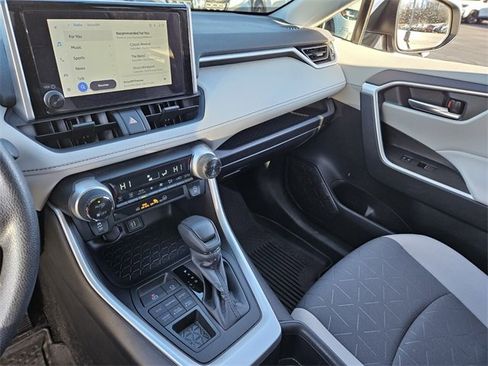 Used 2024 Toyota RAV4 XLE image 20