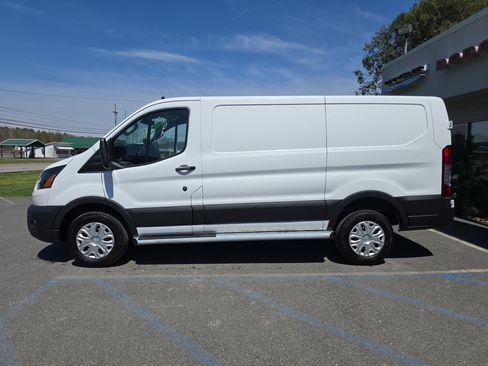 Used 2024 Ford Transit 250 Low Roof w/ Exterior Upgrade Package RWD image 7