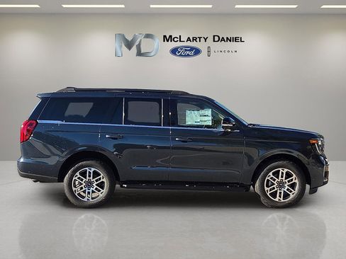 New 2025 Ford Expedition Active image 6