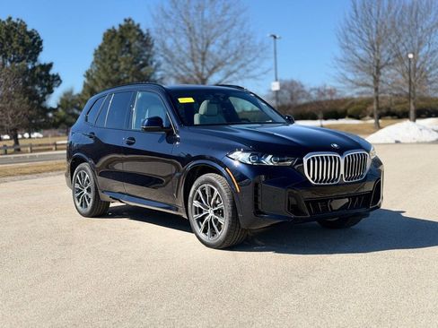 New 2026 BMW X5 xDrive40i w/ M Sport Package AWD/4WD image 8
