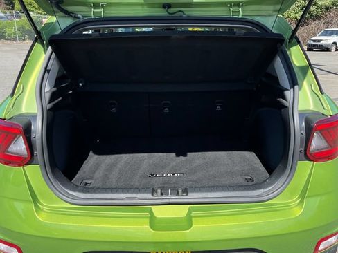 Used 2023 Hyundai Venue SEL w/ Cargo Package FWD image 13