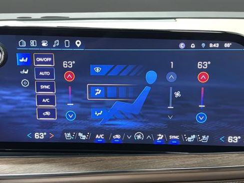Used 2025 Chevrolet Tahoe High Country AWD/4WD image 18