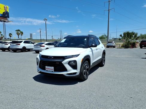 Used 2023 Chevrolet TrailBlazer RS w/ Convenience Package FWD image 4