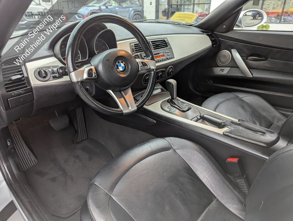 Used 2004 BMW Z4 3.0i RWD image 15