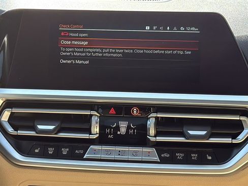 Used 2021 BMW 330i xDrive Sedan w/ Driving Assistance Package image 21