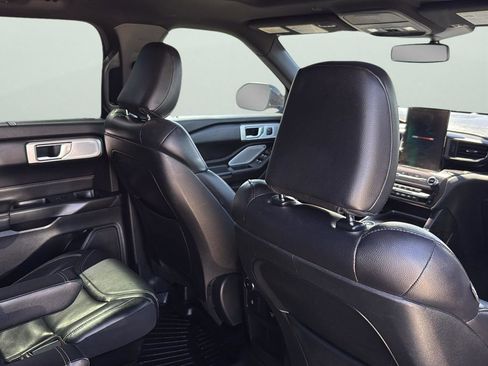 Used 2020 Ford Explorer ST w/ ST High-Performance Pack image 29