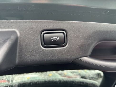 Certified 2023 Kia Niro SX Touring FWD image 12