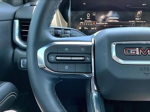 Used 2025 GMC Terrain Elevation w/ Black Edition AWD/4WD image 11